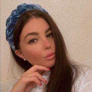 Velvet Knotted Headband Lele Sadoughi